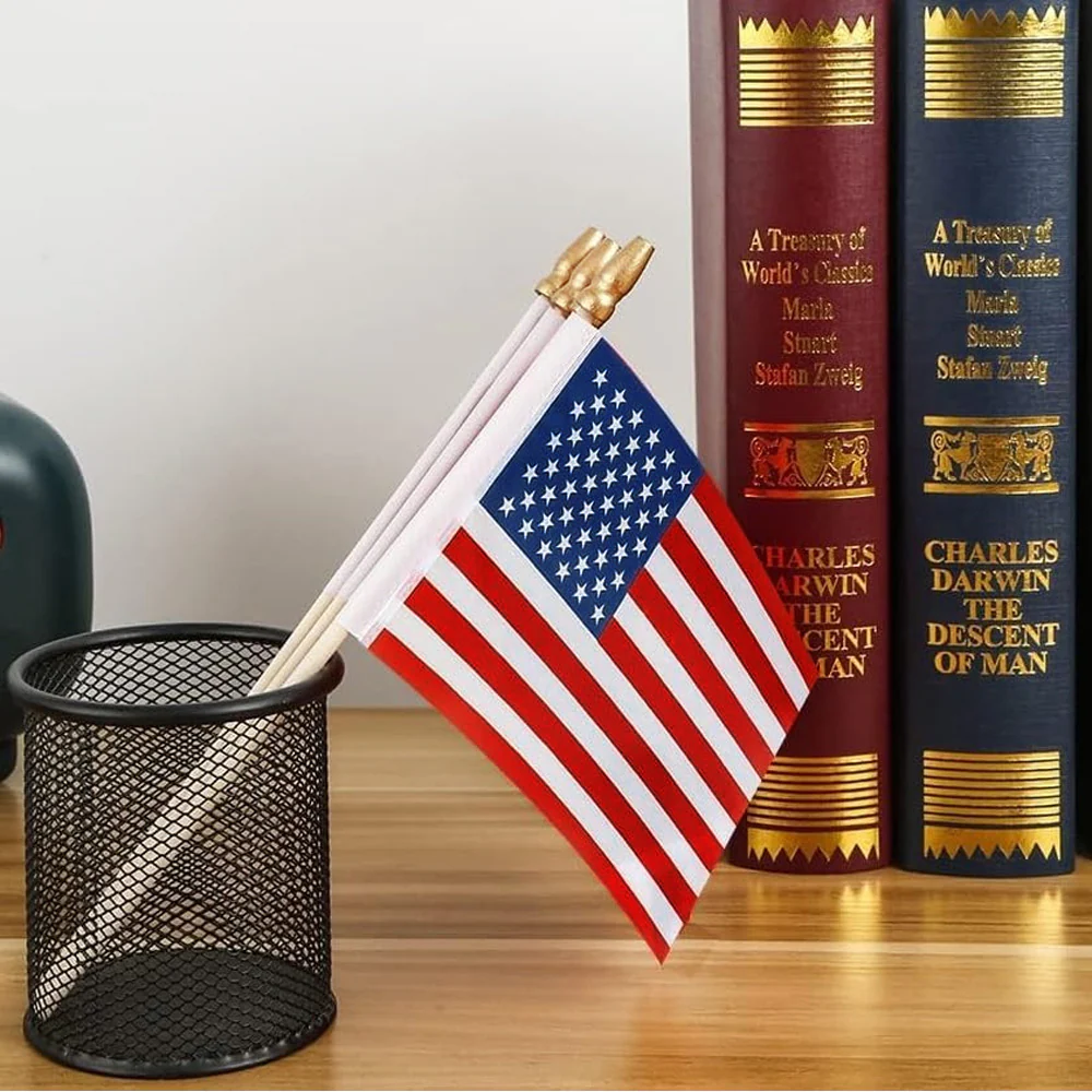 Handheld American Flag, Small American Flags On Sticks for Patriotic Parades and Celebrations, Flag for Veterans day