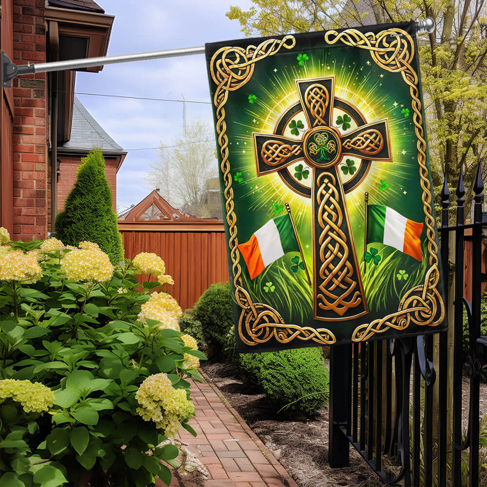 Irish Celtic Knot Cross St. Patrick's Day Flag